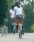 JK自転車パンチラエロ画像104枚 チャリで通学してる女子高生の立ちこぎや風チラ集めてみた008