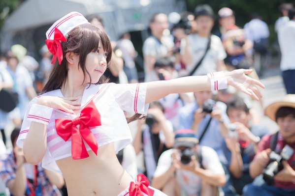 ワンフェス2015夏でコスプレイヤーのたわわなおっぱいまとめ画像021