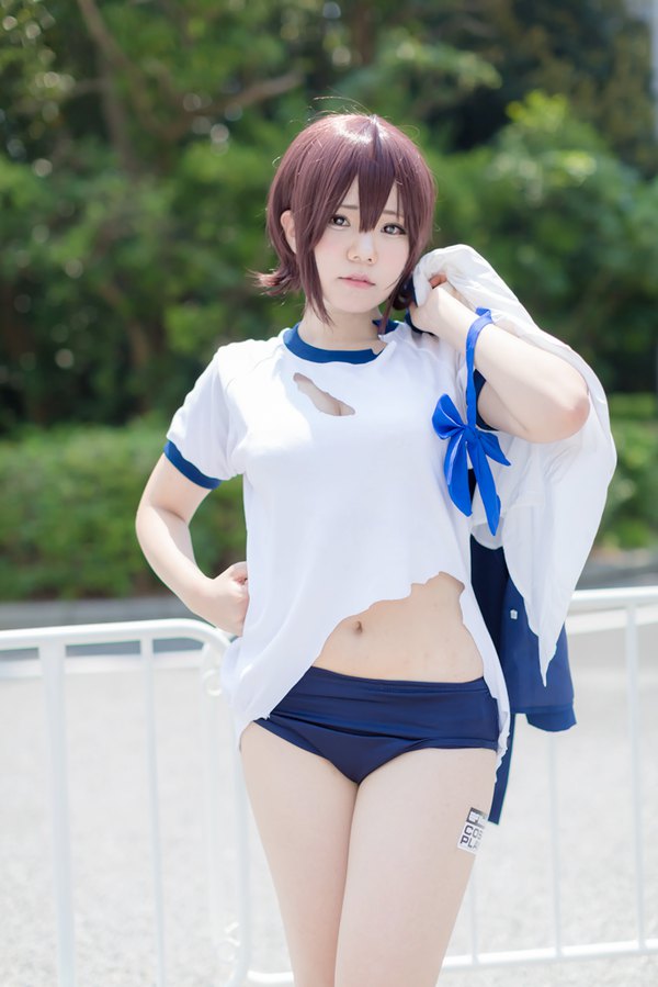 ワンフェス2015夏でコスプレイヤーのたわわなおっぱいまとめ画像041