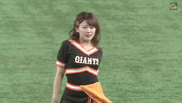 尾崎里紗アナのオッパイをいつか揉んでみたいんだ！！！001