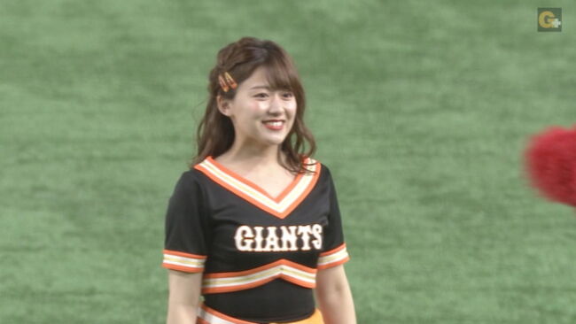 尾崎里紗アナのオッパイをいつか揉んでみたいんだ！！！004