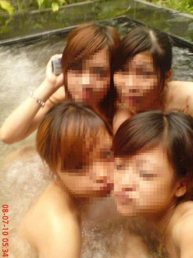 【素人 おっぱい画像】大学生が春休み旅行中に撮ったエロ画像が流失中・・・046