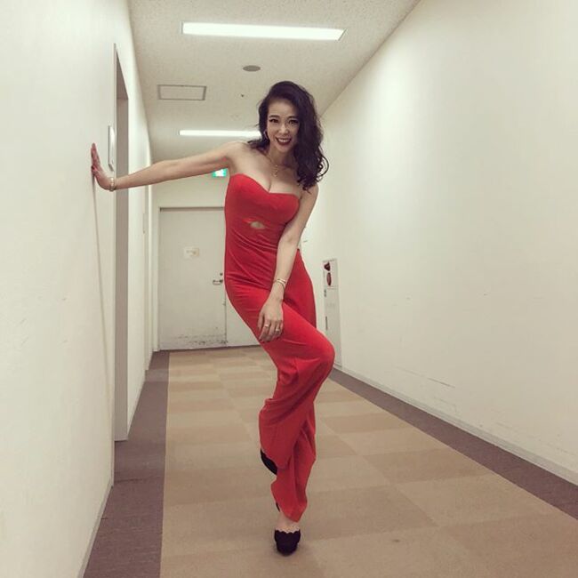 草刈正雄の娘・紅蘭さんのオッパイやばくね？068