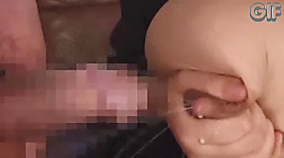 母乳エロGIF画像108枚 乳首からおっぱい噴き出してる人妻や美少女集めてみた038