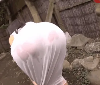 グラビアエロGIF画像120枚 水着姿ではしゃぐグラドルたちのおっぱいがバインバイン暴れてる件059