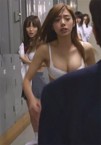 芸能人濡れ場エロGIF画像149枚 有名人の乳首丸出しなセックス動画をエロgifで集めてみた006