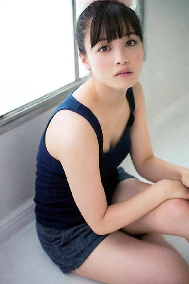 橋本環奈の巨乳谷間やグラビア画像659枚 おっぱいが大きい清純派女優の谷間や水着姿、お宝チラリショットまとめ026