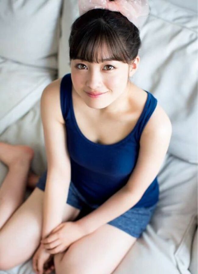 橋本環奈の巨乳谷間やグラビア画像659枚 おっぱいが大きい清純派女優の谷間や水着姿、お宝チラリショットまとめ027