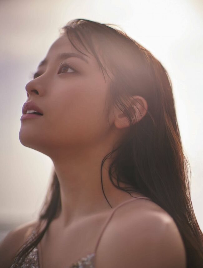 橋本環奈の巨乳谷間やグラビア画像659枚 おっぱいが大きい清純派女優の谷間や水着姿、お宝チラリショットまとめ032