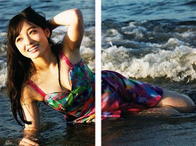 橋本環奈の巨乳谷間やグラビア画像659枚 おっぱいが大きい清純派女優の谷間や水着姿、お宝チラリショットまとめ040