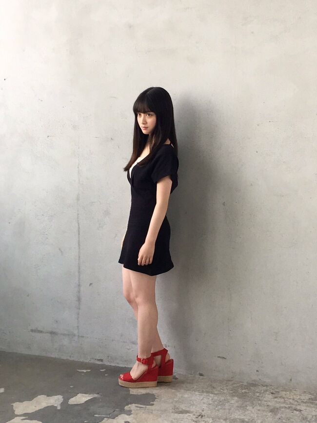 橋本環奈の巨乳谷間やグラビア画像659枚 おっぱいが大きい清純派女優の谷間や水着姿、お宝チラリショットまとめ063