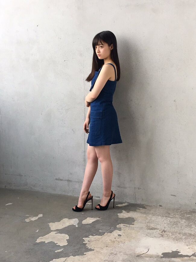橋本環奈の巨乳谷間やグラビア画像659枚 おっぱいが大きい清純派女優の谷間や水着姿、お宝チラリショットまとめ064