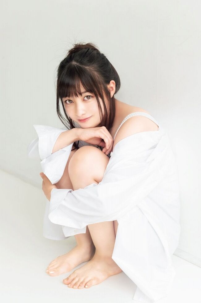 橋本環奈の巨乳谷間やグラビア画像659枚 おっぱいが大きい清純派女優の谷間や水着姿、お宝チラリショットまとめ075