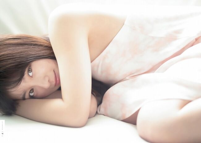 橋本環奈の巨乳谷間やグラビア画像659枚 おっぱいが大きい清純派女優の谷間や水着姿、お宝チラリショットまとめ087