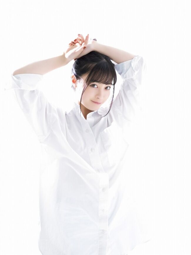 橋本環奈の巨乳谷間やグラビア画像659枚 おっぱいが大きい清純派女優の谷間や水着姿、お宝チラリショットまとめ096