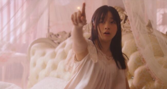 橋本環奈の巨乳谷間やグラビア画像659枚 おっぱいが大きい清純派女優の谷間や水着姿、お宝チラリショットまとめ148