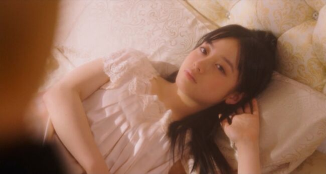 橋本環奈の巨乳谷間やグラビア画像659枚 おっぱいが大きい清純派女優の谷間や水着姿、お宝チラリショットまとめ150