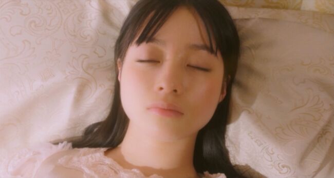 橋本環奈の巨乳谷間やグラビア画像659枚 おっぱいが大きい清純派女優の谷間や水着姿、お宝チラリショットまとめ154