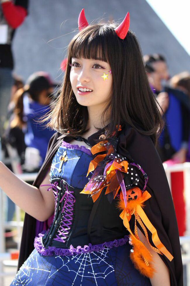 橋本環奈の巨乳谷間やグラビア画像659枚 おっぱいが大きい清純派女優の谷間や水着姿、お宝チラリショットまとめ204