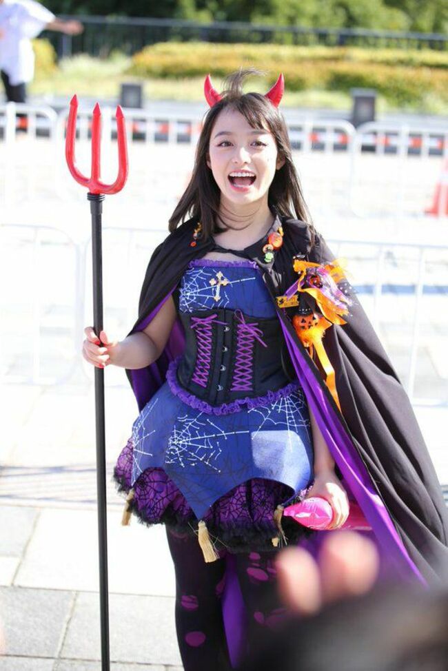 橋本環奈の巨乳谷間やグラビア画像659枚 おっぱいが大きい清純派女優の谷間や水着姿、お宝チラリショットまとめ205