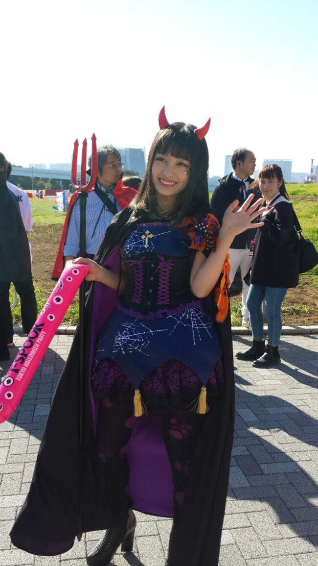 橋本環奈の巨乳谷間やグラビア画像659枚 おっぱいが大きい清純派女優の谷間や水着姿、お宝チラリショットまとめ212