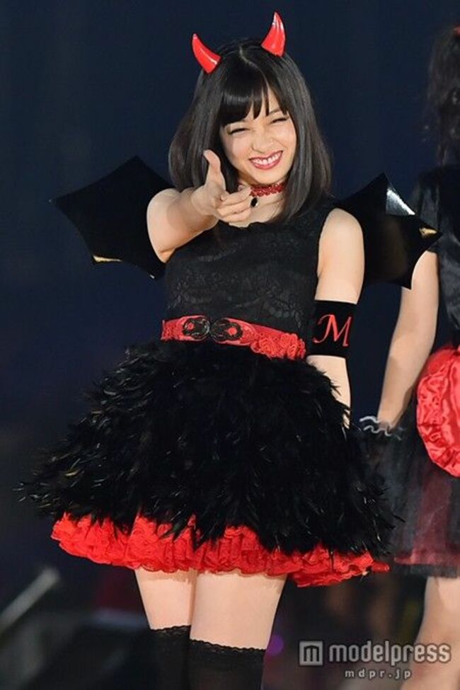 橋本環奈の巨乳谷間やグラビア画像659枚 おっぱいが大きい清純派女優の谷間や水着姿、お宝チラリショットまとめ215