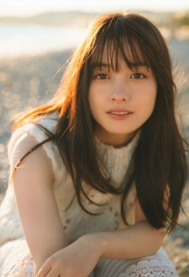 橋本環奈の巨乳谷間やグラビア画像659枚 おっぱいが大きい清純派女優の谷間や水着姿、お宝チラリショットまとめ216