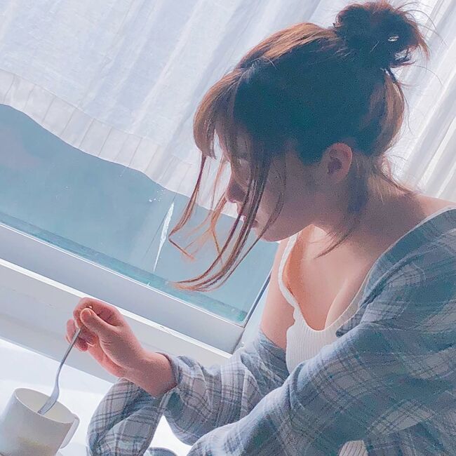 橋本環奈の巨乳谷間やグラビア画像659枚 おっぱいが大きい清純派女優の谷間や水着姿、お宝チラリショットまとめ221
