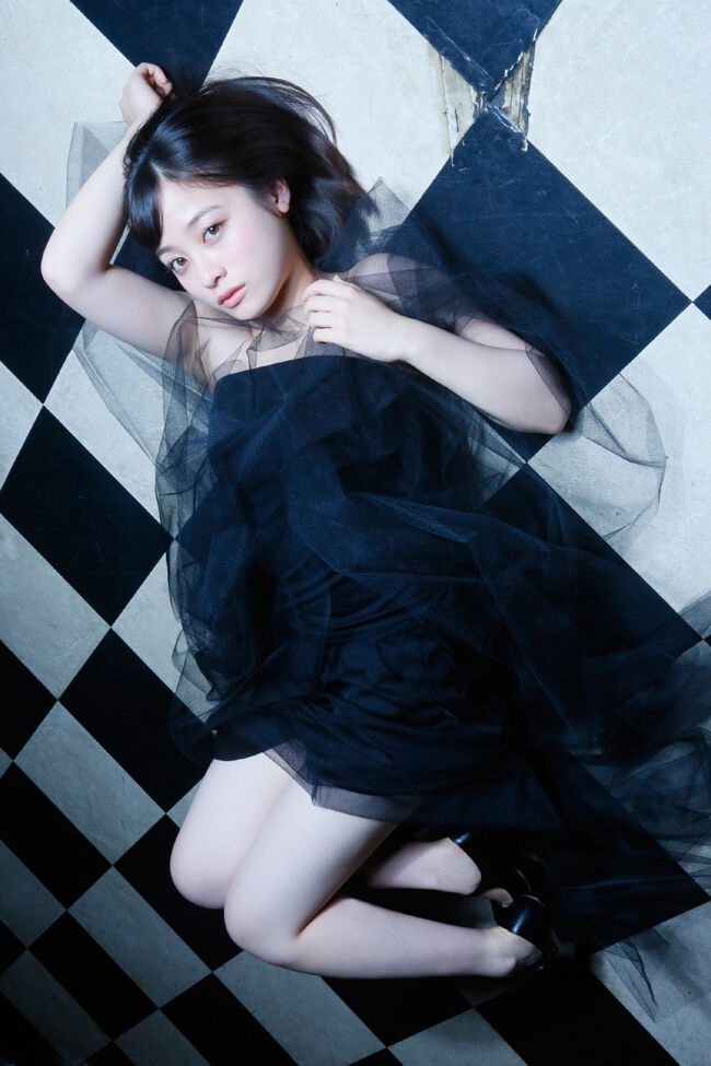 橋本環奈の巨乳谷間やグラビア画像659枚 おっぱいが大きい清純派女優の谷間や水着姿、お宝チラリショットまとめ225