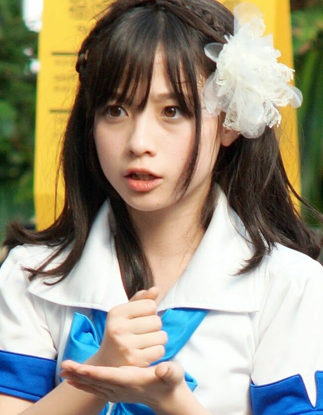 橋本環奈の巨乳谷間やグラビア画像659枚 おっぱいが大きい清純派女優の谷間や水着姿、お宝チラリショットまとめ231