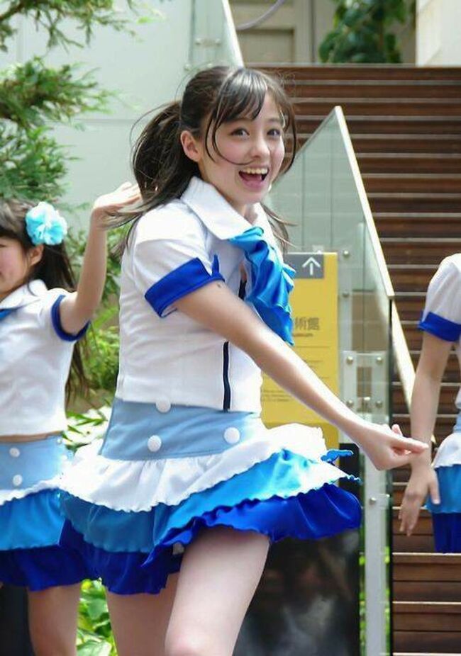 橋本環奈の巨乳谷間やグラビア画像659枚 おっぱいが大きい清純派女優の谷間や水着姿、お宝チラリショットまとめ235