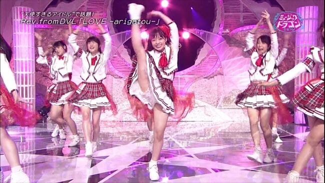 橋本環奈の巨乳谷間やグラビア画像659枚 おっぱいが大きい清純派女優の谷間や水着姿、お宝チラリショットまとめ246