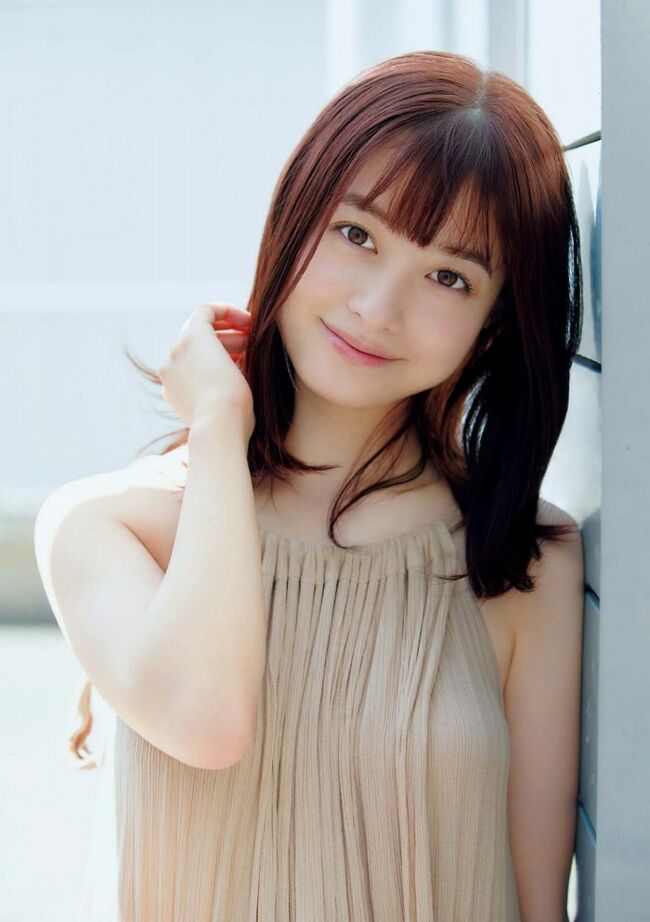 橋本環奈の巨乳谷間やグラビア画像659枚 おっぱいが大きい清純派女優の谷間や水着姿、お宝チラリショットまとめ260