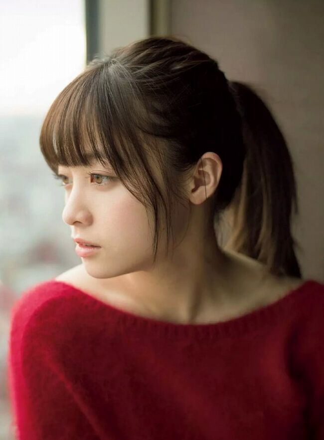 橋本環奈の巨乳谷間やグラビア画像659枚 おっぱいが大きい清純派女優の谷間や水着姿、お宝チラリショットまとめ290