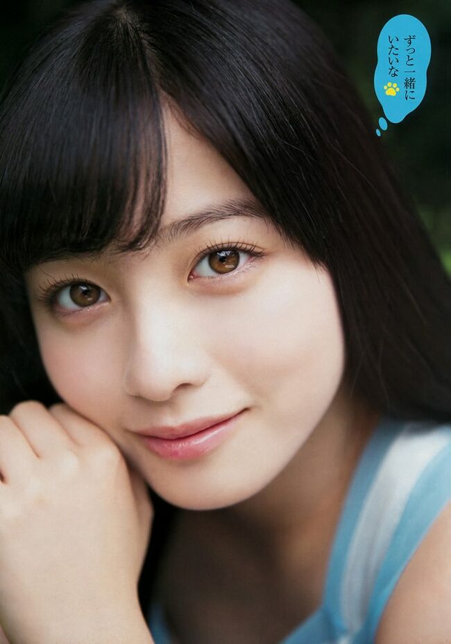 橋本環奈の巨乳谷間やグラビア画像659枚 おっぱいが大きい清純派女優の谷間や水着姿、お宝チラリショットまとめ310