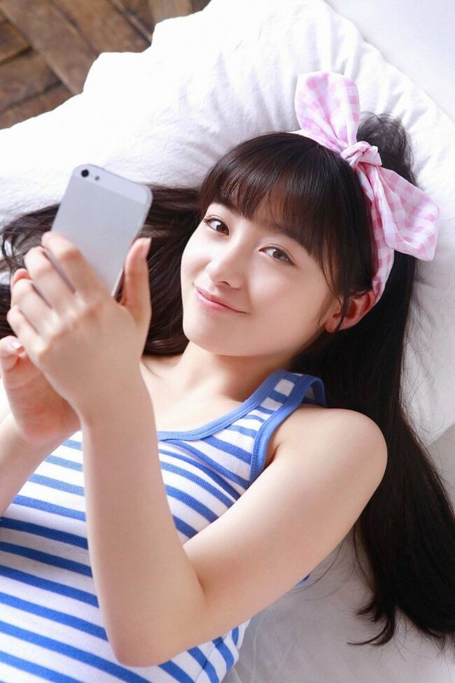 橋本環奈の巨乳谷間やグラビア画像659枚 おっぱいが大きい清純派女優の谷間や水着姿、お宝チラリショットまとめ314