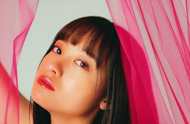橋本環奈の巨乳谷間やグラビア画像659枚 おっぱいが大きい清純派女優の谷間や水着姿、お宝チラリショットまとめ328