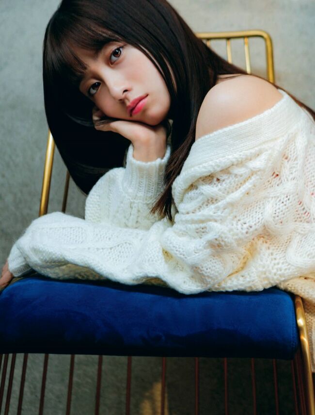橋本環奈の巨乳谷間やグラビア画像659枚 おっぱいが大きい清純派女優の谷間や水着姿、お宝チラリショットまとめ330