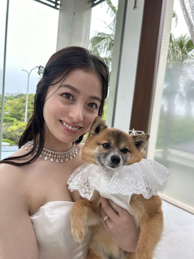 橋本環奈の巨乳谷間やグラビア画像659枚 おっぱいが大きい清純派女優の谷間や水着姿、お宝チラリショットまとめ335