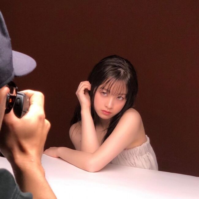 橋本環奈の巨乳谷間やグラビア画像659枚 おっぱいが大きい清純派女優の谷間や水着姿、お宝チラリショットまとめ353