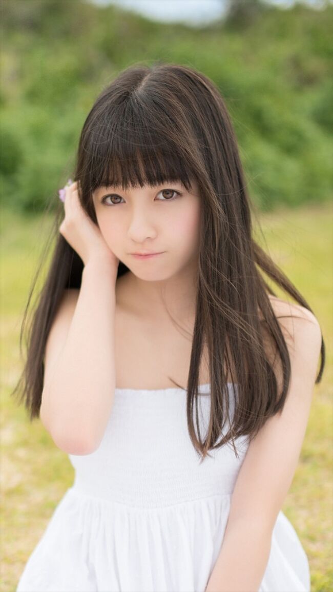 橋本環奈の巨乳谷間やグラビア画像659枚 おっぱいが大きい清純派女優の谷間や水着姿、お宝チラリショットまとめ382
