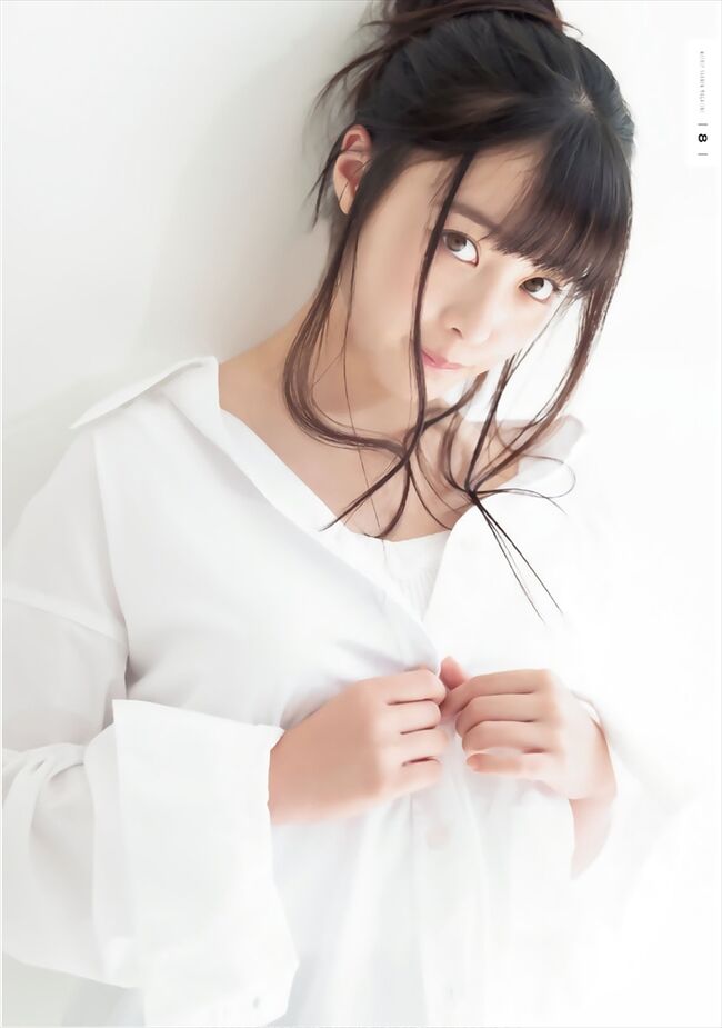 橋本環奈の巨乳谷間やグラビア画像659枚 おっぱいが大きい清純派女優の谷間や水着姿、お宝チラリショットまとめ385