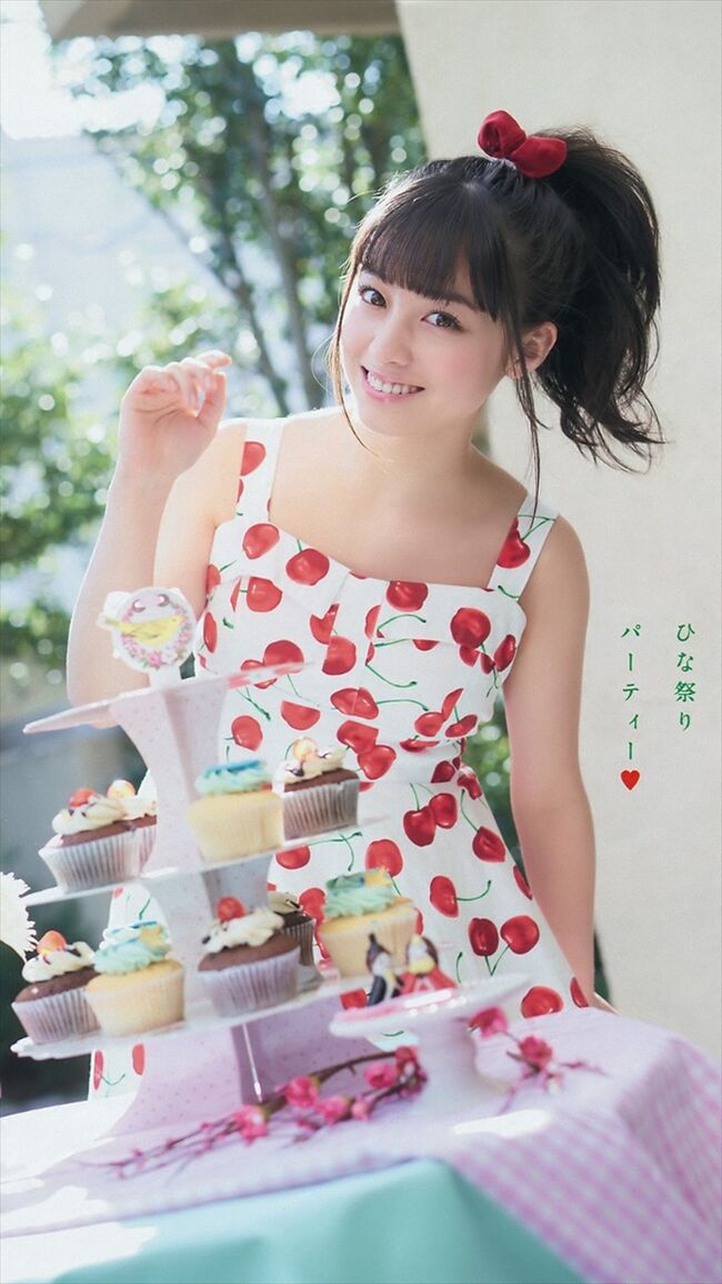 橋本環奈の巨乳谷間やグラビア画像659枚 おっぱいが大きい清純派女優の谷間や水着姿、お宝チラリショットまとめ390