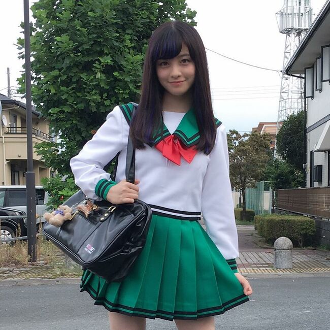 橋本環奈の巨乳谷間やグラビア画像659枚 おっぱいが大きい清純派女優の谷間や水着姿、お宝チラリショットまとめ420