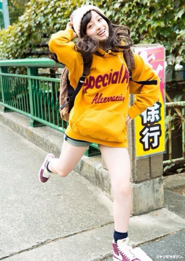 橋本環奈の巨乳谷間やグラビア画像659枚 おっぱいが大きい清純派女優の谷間や水着姿、お宝チラリショットまとめ432