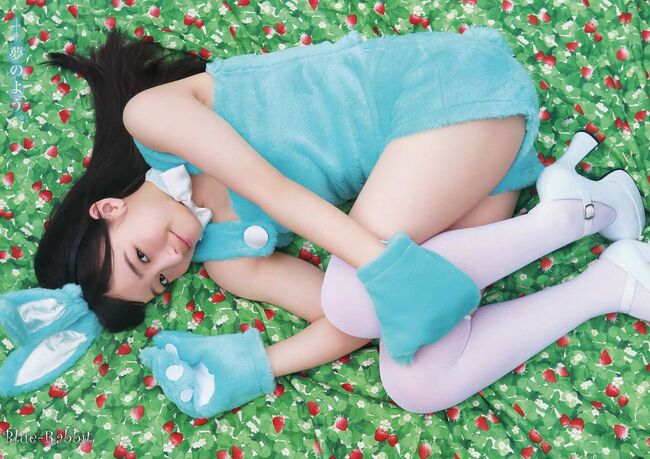 橋本環奈の巨乳谷間やグラビア画像659枚 おっぱいが大きい清純派女優の谷間や水着姿、お宝チラリショットまとめ435