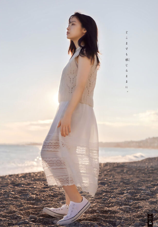 橋本環奈の巨乳谷間やグラビア画像659枚 おっぱいが大きい清純派女優の谷間や水着姿、お宝チラリショットまとめ436