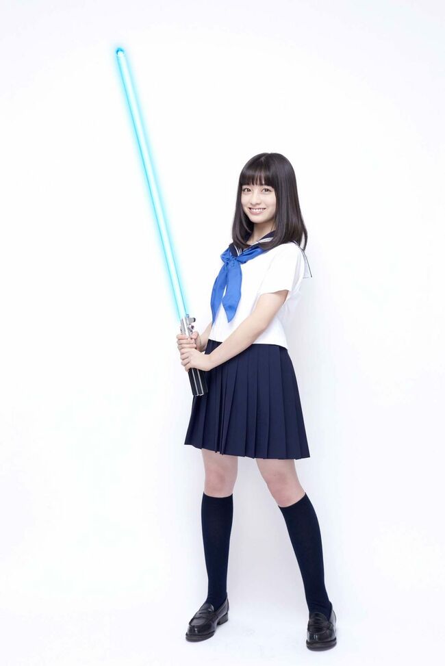 橋本環奈の巨乳谷間やグラビア画像659枚 おっぱいが大きい清純派女優の谷間や水着姿、お宝チラリショットまとめ449
