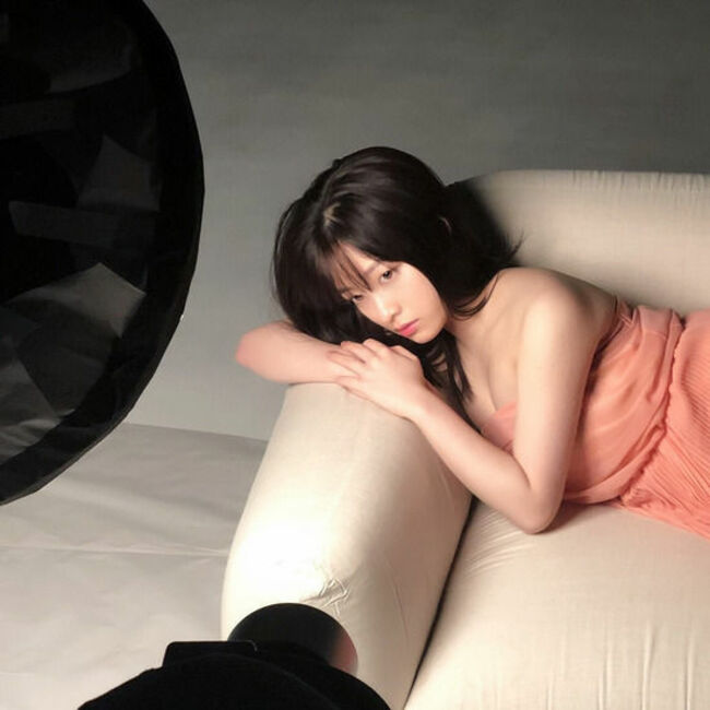 橋本環奈の巨乳谷間やグラビア画像659枚 おっぱいが大きい清純派女優の谷間や水着姿、お宝チラリショットまとめ476