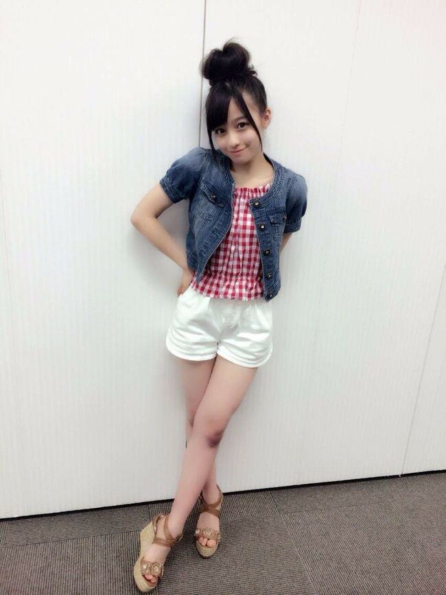 橋本環奈の巨乳谷間やグラビア画像659枚 おっぱいが大きい清純派女優の谷間や水着姿、お宝チラリショットまとめ478